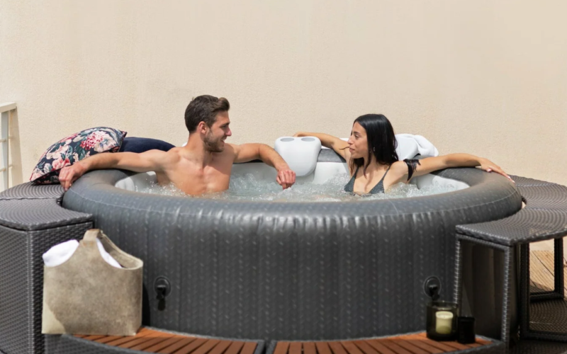 Round Hot Tubs