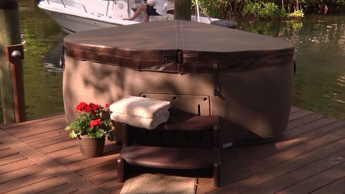 best-two-person-hot-tub